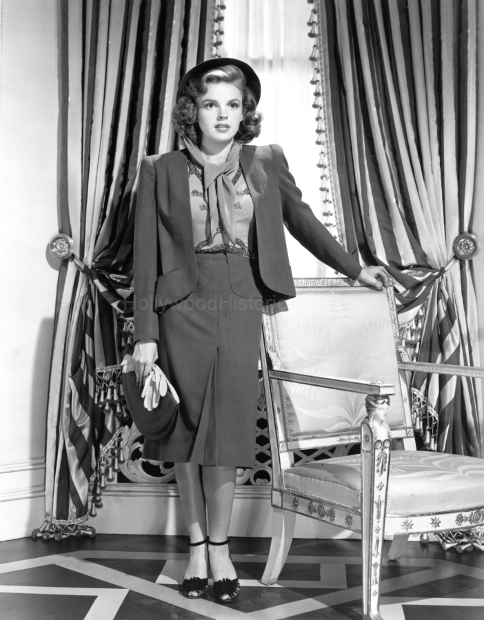 Judy Garland 1943 Wardrobe test WM.jpg